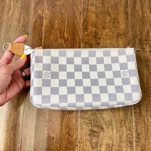 COPY - Louis Vuitton Pochette Accessoires